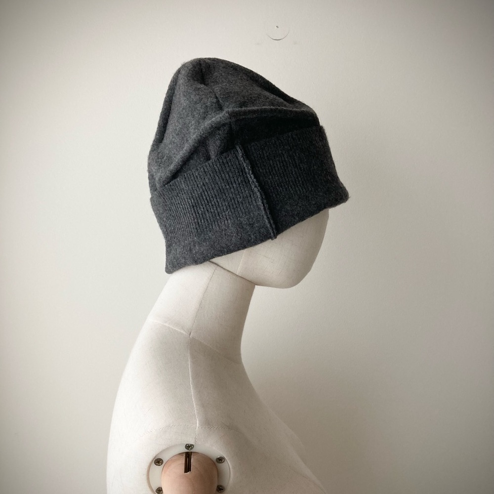 origami crown 100% cashmere sweater hat joodito bucket beanie cap deep dark gray - Picture 6 of 10